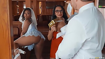 ¡la Morena Tatuada Y Sus Novias Se Involucran En Sexo Grupal! ¡no Te Pierdas Esta Escena Caliente!